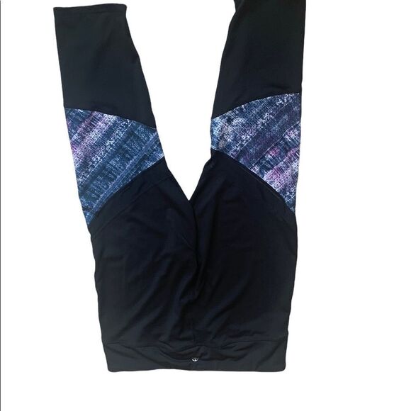 Gaiam Athletic Pants Womens Size XL Black Blue/purple Mesh  Cropped Capri Yoga - Picture 2 of 3